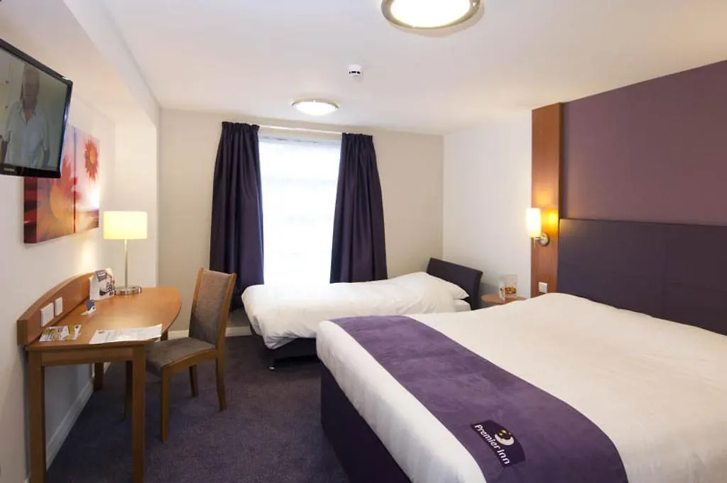 Premier Inn London Docklands Excel-1